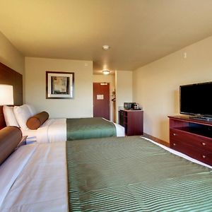 Queen Room Two Queen Beds